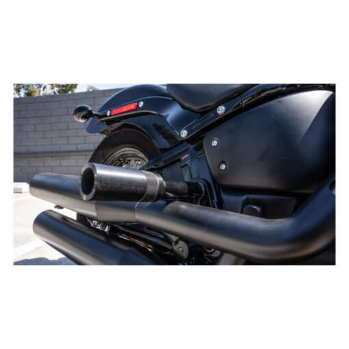 Burly Brand, Kit Barra Anticaduta Brawler M8 Softail. Barra Paramotore in acciaio di alta qualità con una resistente finitura verniciata a polvere nera.